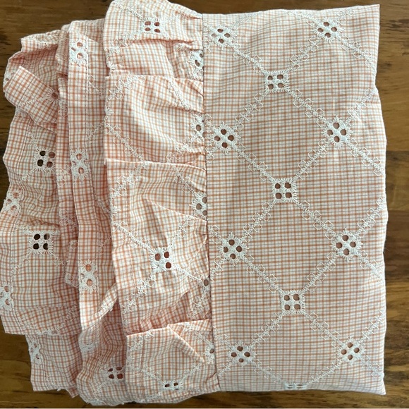 The Company Store
Eyelet Ruffle Yarn-Dyed Peach Queen Cotton Duvet Cover - Picture 1 of 15